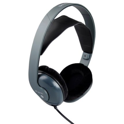 https://kallamusic.com/wp-content/uploads/2025/05/هدفون-Beyerdynamic-DT-231.1.jpg